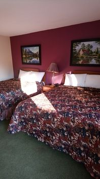 Others 5, Relax Inn Collingwood, Simcoe