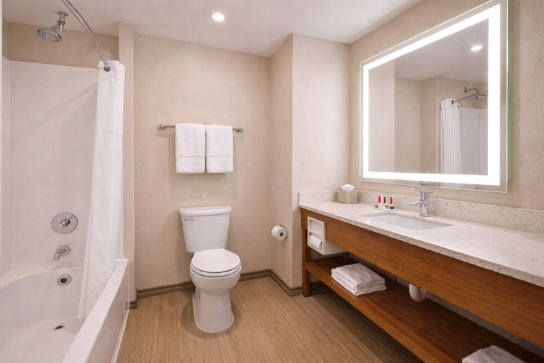 Bathroom 4, Days Inn & Suites by Wyndham Tomball/Houston NW, Houston