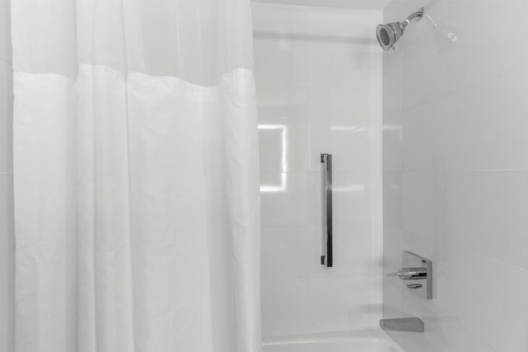 Bathroom 5, DoubleTree by Hilton Raleigh Midtown, NC, Wake