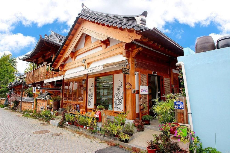 Exterior & Views 1, Jeonju Keunjudaengii Pension, Jeonju