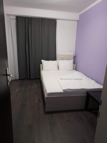 Others 4, Hotel Annis M&P, Dortmund
