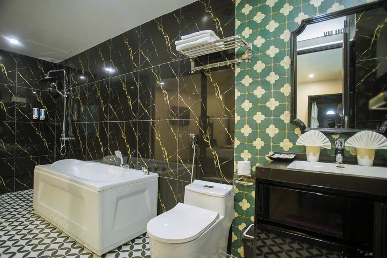 Bathroom 5, Vũ Hotel, Ninh Bình