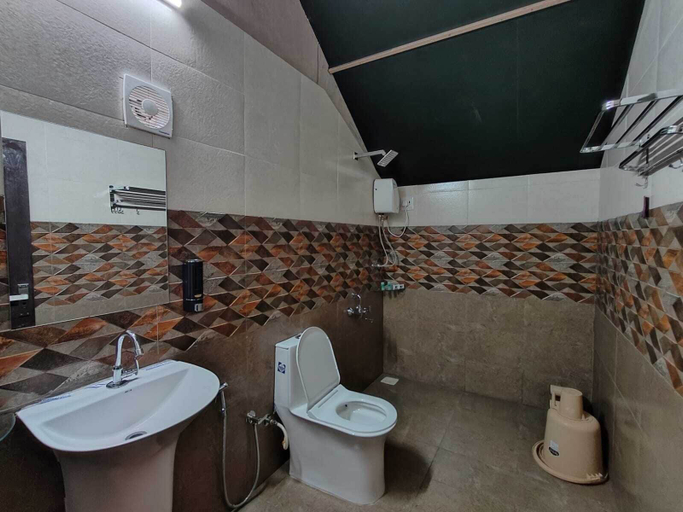 Bathroom, Ambik Riverside Camp And Resort, Navsari