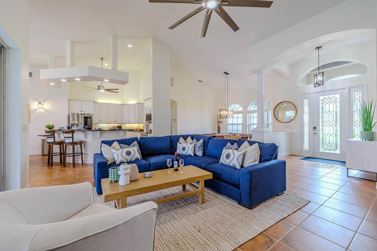 3, Moondance Villa, Lee