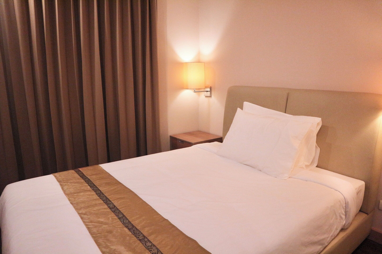 Bedroom 3, Icon Narindra Suites Hotel, Wattana