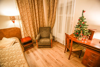 Others 2, Prestige Na Vasilievskom Hotel, Sankt-Peterburg gorsovet