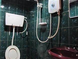 Bathroom, New Wave Hotel Melawati, Ampang