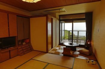 Others 4, Hotel Isaba, Numazu