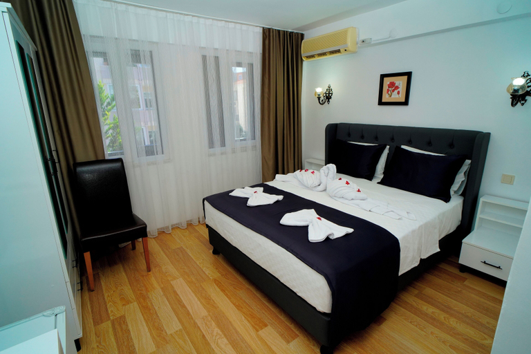 Bedroom 3, Olive Branch Hotel, Ayvalık
