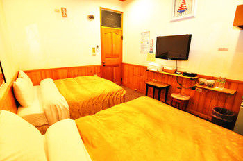 Others 3, Moon Lake B&B, Nantou