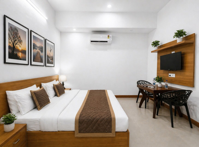 Room 4, Mauryan Express Hotel Nangloi Metro, Delhi