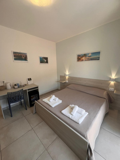 Bedroom 4, Porta sul mare, Vibo Valentia