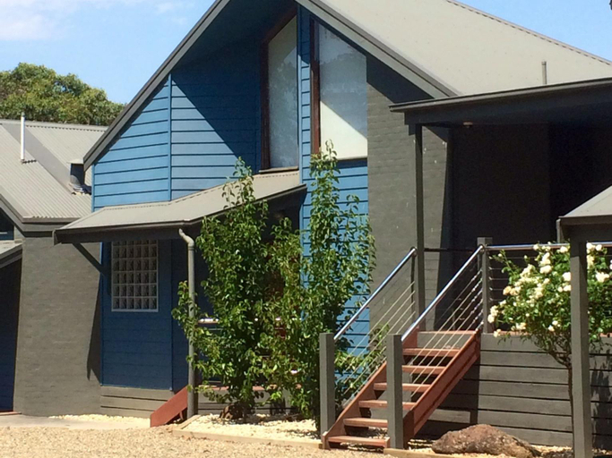 Exterior & Views 4, Seville Estate, Yarra Ranges - Seville