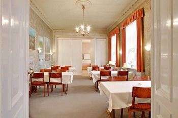 Others 2, Hotel Villa Gulle, Nyborg