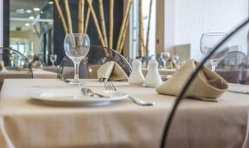 Food & Drinks 3, Millenium Suites, Conakry