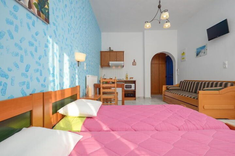 Bedroom 3, Studios Sofia, South Aegean
