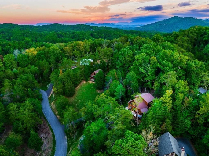 Aerial view, Smokies Sanctuary, Sevier