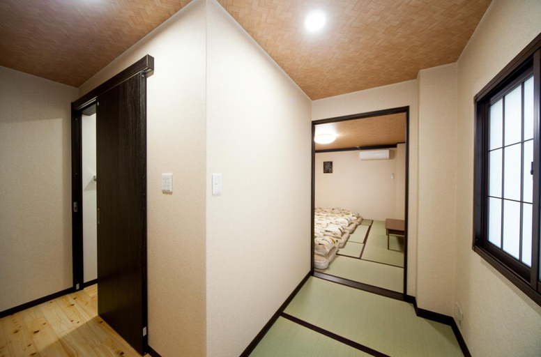 Others 2, Kevin's Place, Kyoto