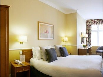 Guestroom 2, Riviera Town House, North Yorkshire