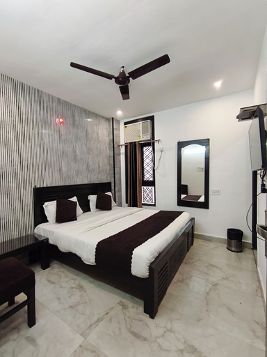 Room 4, Hotel Gulmohar, Hardwar