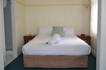 Others 4, Point Lonsdale Guest House, Queenscliffe