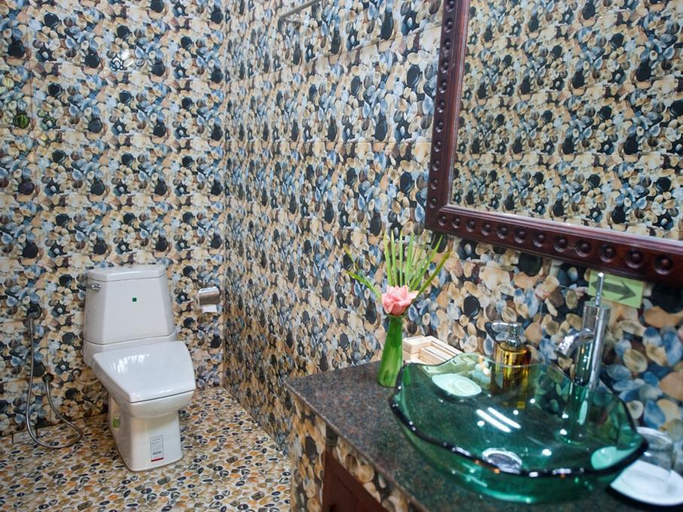 Bathroom, Nam Ou Riverside Resort, Park Ou