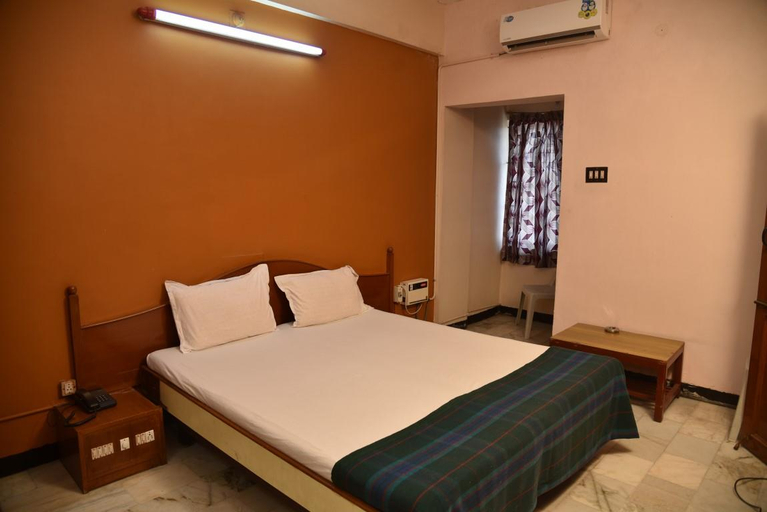 Bedroom 2, Hotel Chela kumbakonam, Thanjavur