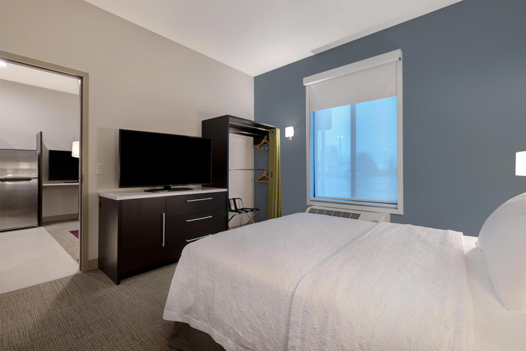 Bedroom 3, Home2 Suites By Hilton Redding, Shasta