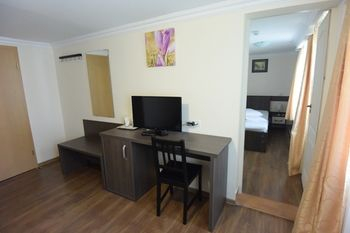 Others 3, Hotel Arizona, Timisoara