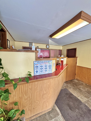 Others 4, Clintonville Motel, Waupaca