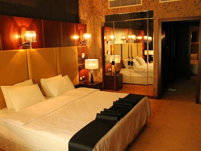Bedroom 2, Kings Park Hotel, Dubai