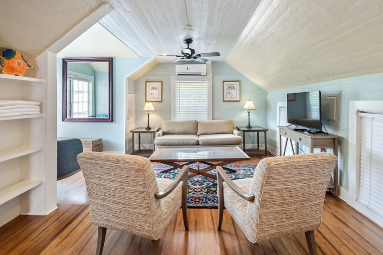 Room 2, Sky Loft by Brightwild Penthouse in Prime Spot, Monroe