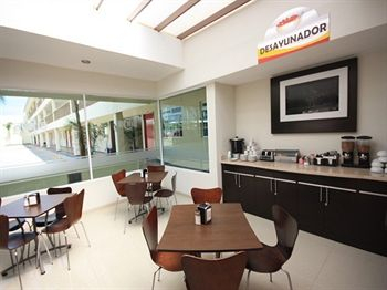 Others 2, Hotel 5 Inn, Silao