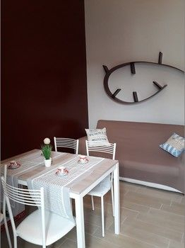 Others 5, La Casa Rosa, Terni