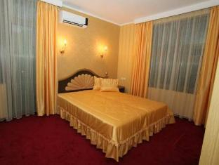 Others 5, Hotel Diamond, Kazanlak