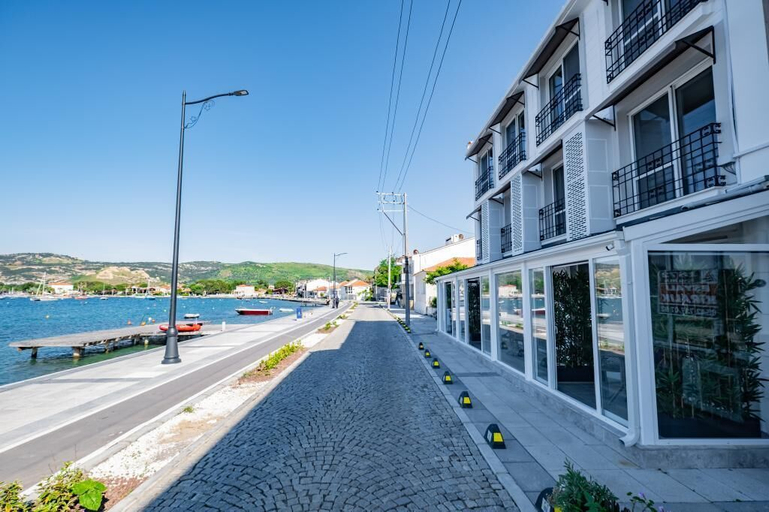 Exterior & Views 1, BD SUITES, Foça