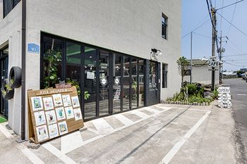 Others 2, 6pm Pension, Jeju
