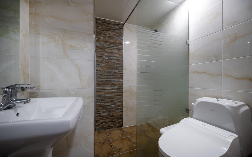 Bathroom, Baeg Yang Tourist Hotel, Jangseong