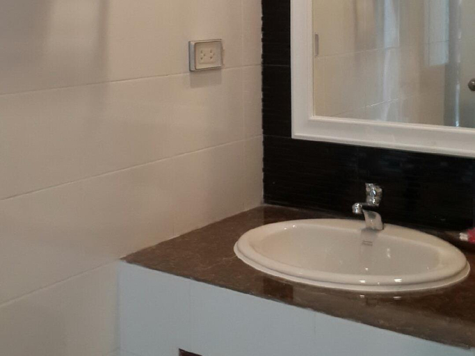Bathroom, MJ Boutique Hotel Khao Lak, Thai Mueang
