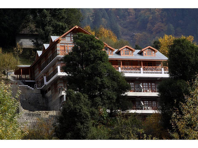 Others 4, Hollywood Hotel, Kullu