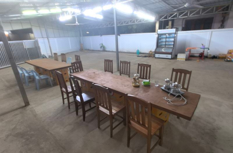��厅, golden sunrise guesthouse, Vangvieng