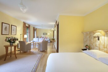 Others 4, Le Grand Hôtel, Pyrénées-Orientales