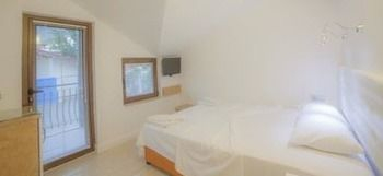 Others 5, Hotel Ferah, Kaş