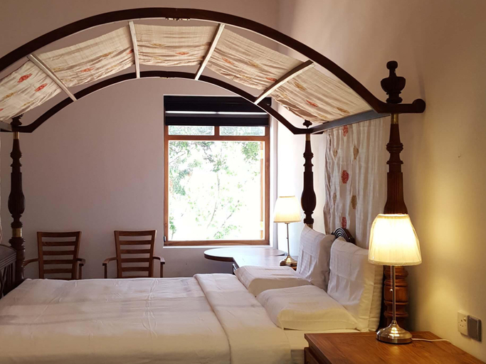 Bedroom, Yale Kandy Park, Doluwa