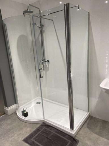 Bathroom 3, The Roxburgh, Northumberland