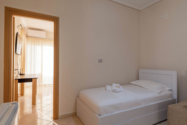 Bedroom 3, Eros Hotel, Sarandës