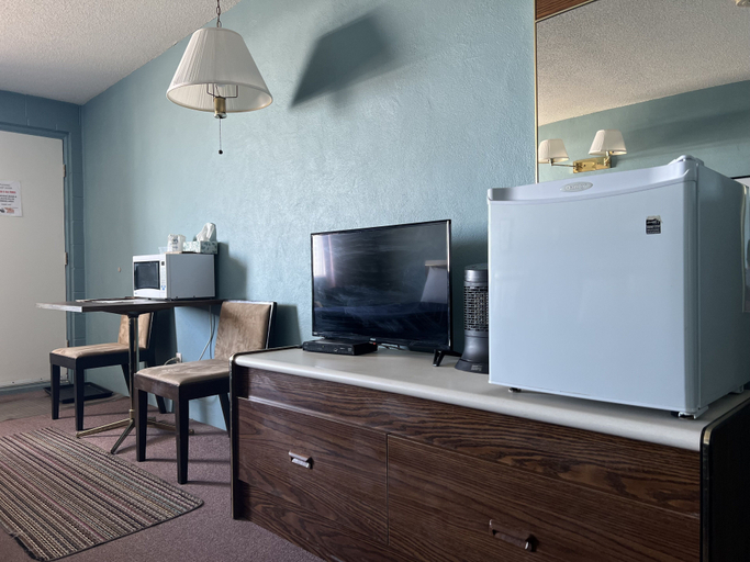 Others 5, Earlton Motel, Timiskaming