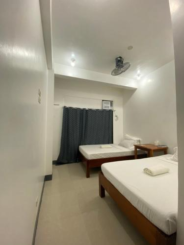 Others 2, WILDROSE INN, El Nido