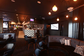 Others 1, Gunyah Hotel, Lake Macquarie - East