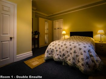 Others 3, Sandfield Guest House, Oxfordshire